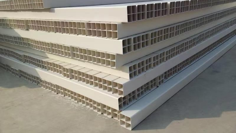 PVC格（gé）柵（shān）管